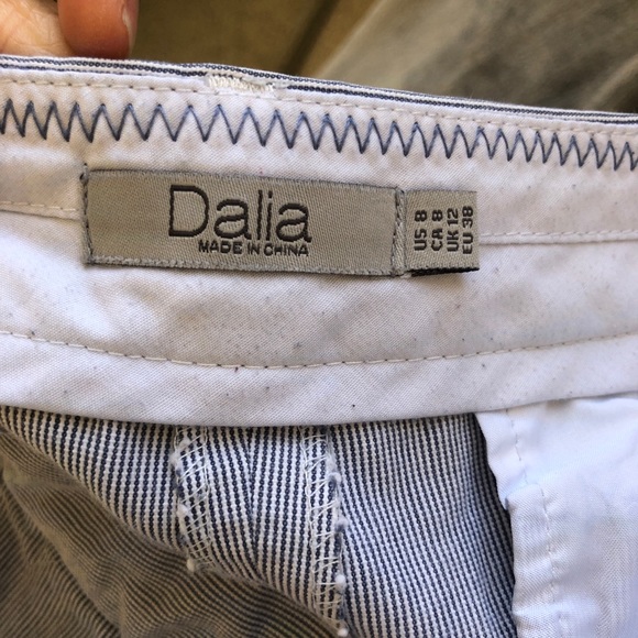 Striped Capris Slacks - Picture 4 of 4